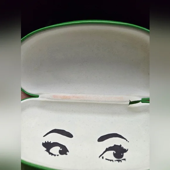 Kate Spade Sunglasses - Picture 2 of 5